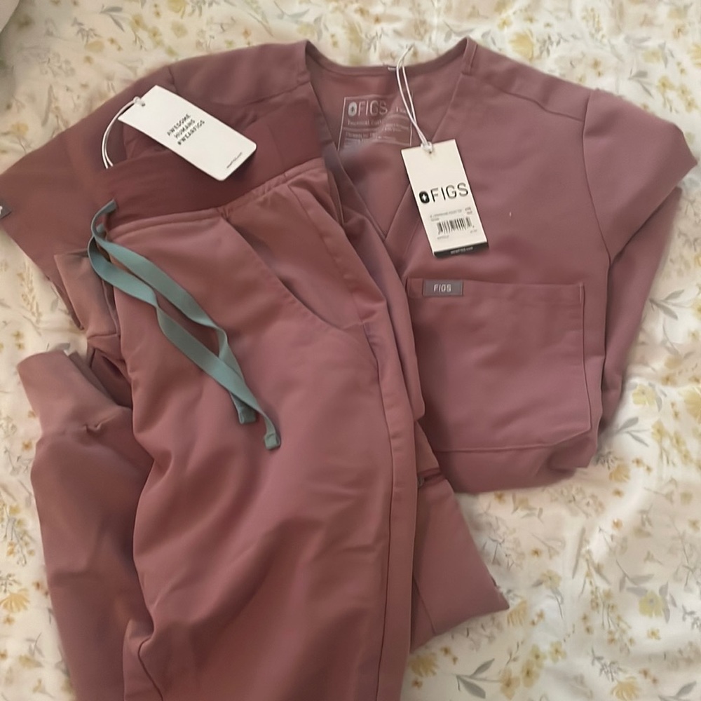 Figs scrubs set - petite